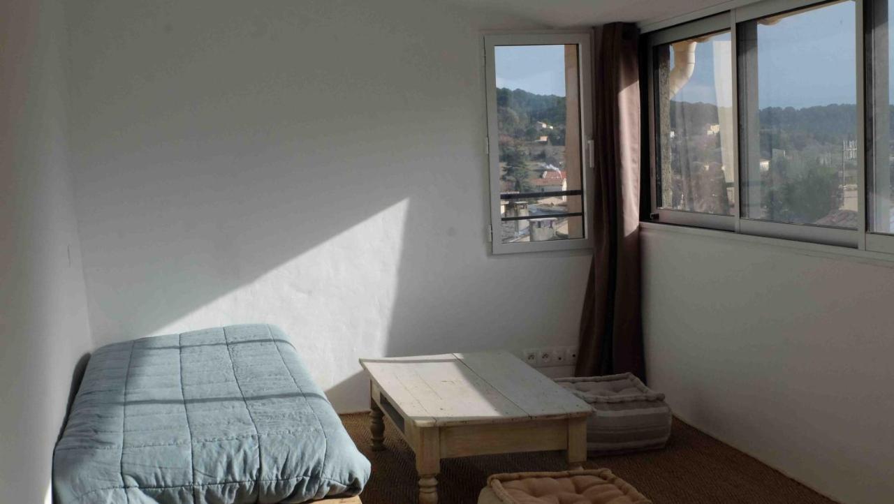 Appartement De Charme - Parc Du Luberon 卡德内 外观 照片